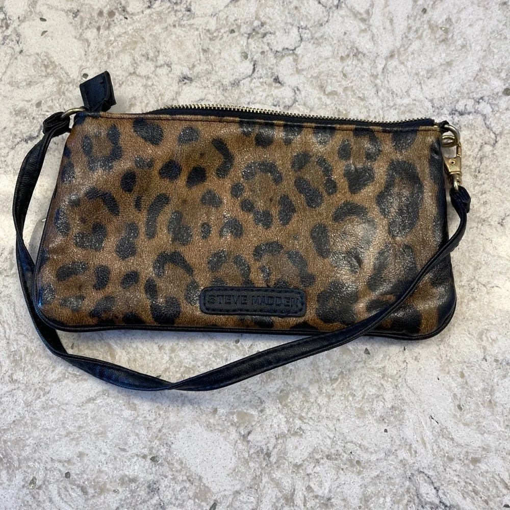 Steve Madden Leopard Print Wristlet Clutch - Brown & Black